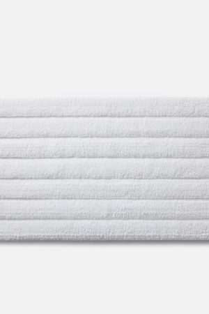 Tufted Bath Rug